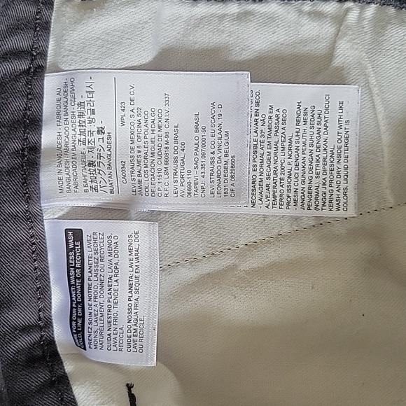 Levi's Cargo Shorts Size W30 - Picture 6 of 8
